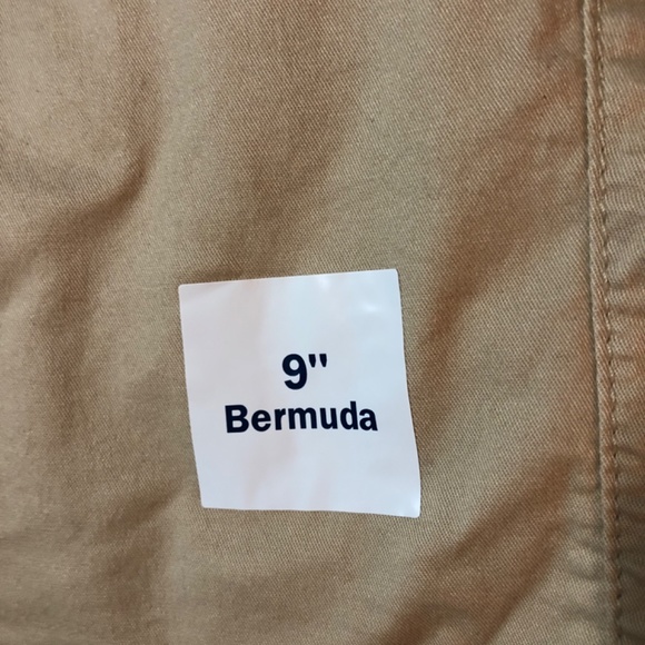 OLD NAVY Shorts 9” length - Picture 3 of 5